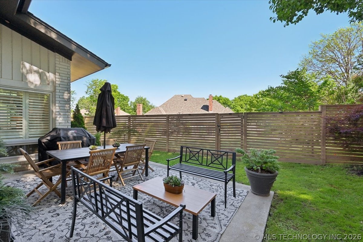 3813 E 64th Place Tulsa OK 74136