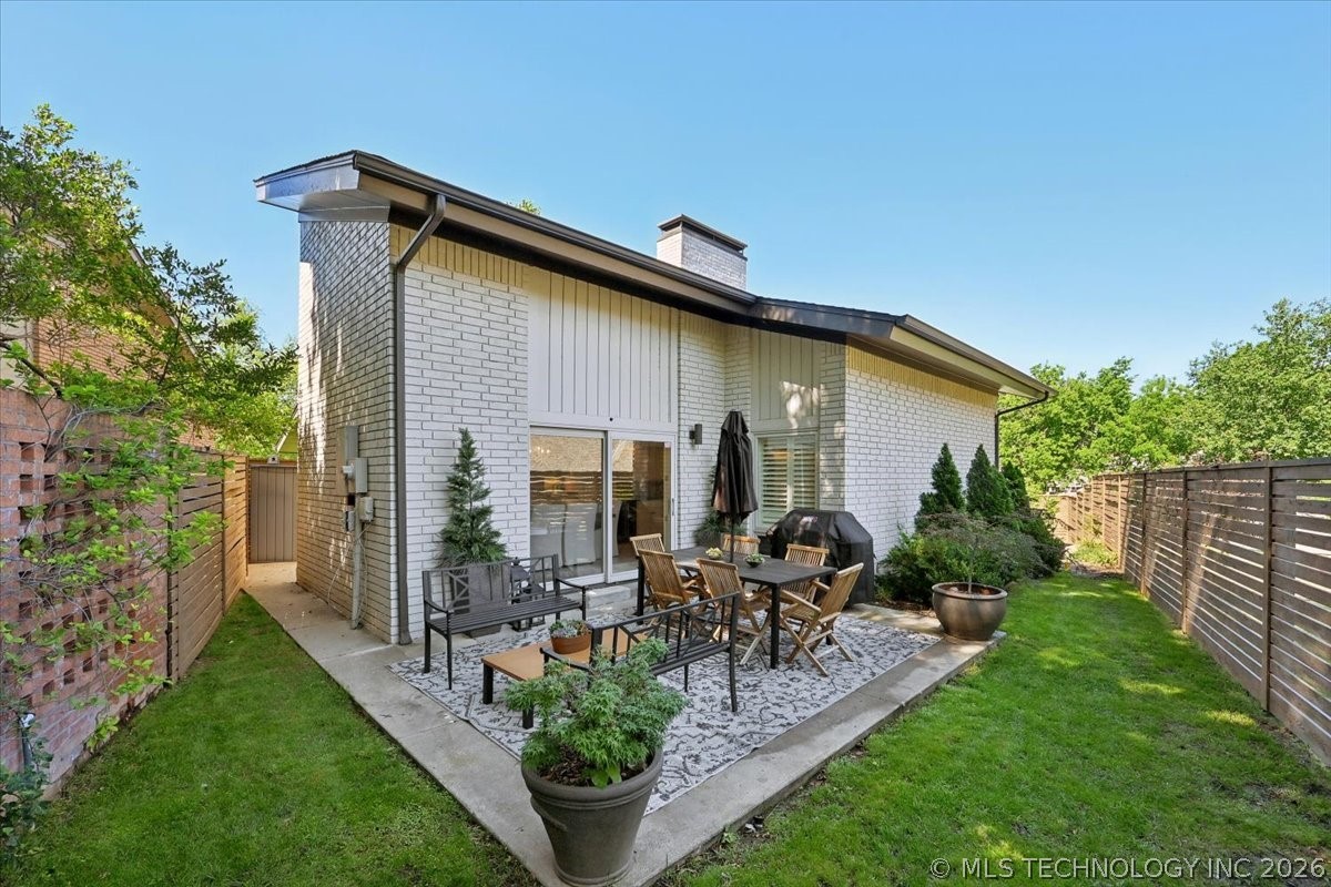 3813 E 64th Place Tulsa OK 74136
