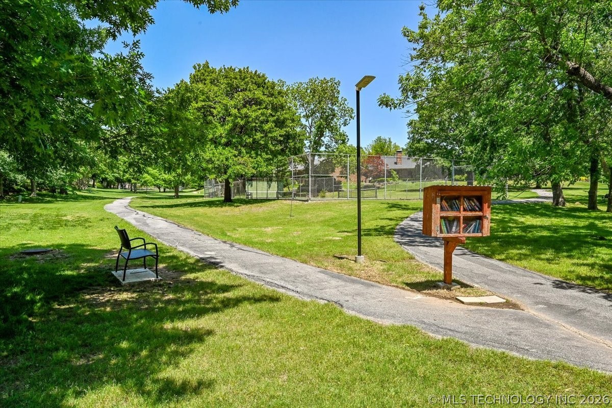 3813 E 64th Place Tulsa OK 74136