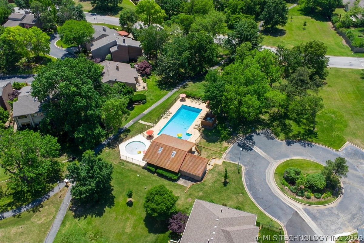 3813 E 64th Place Tulsa OK 74136