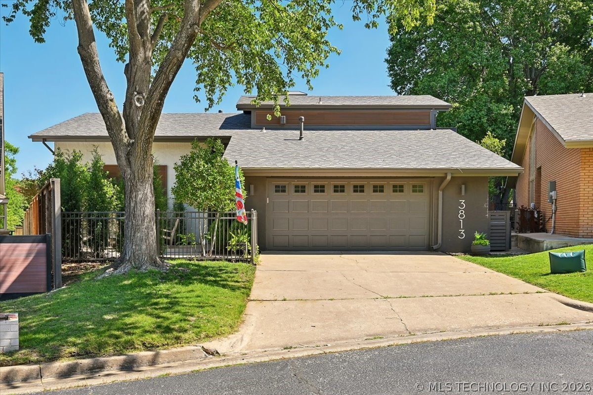 3813 E 64th Place Tulsa OK 74136