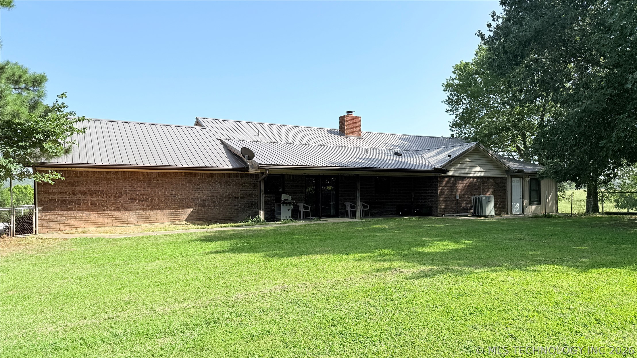 13745 E 223rd Street S Webbers Falls OK 74470