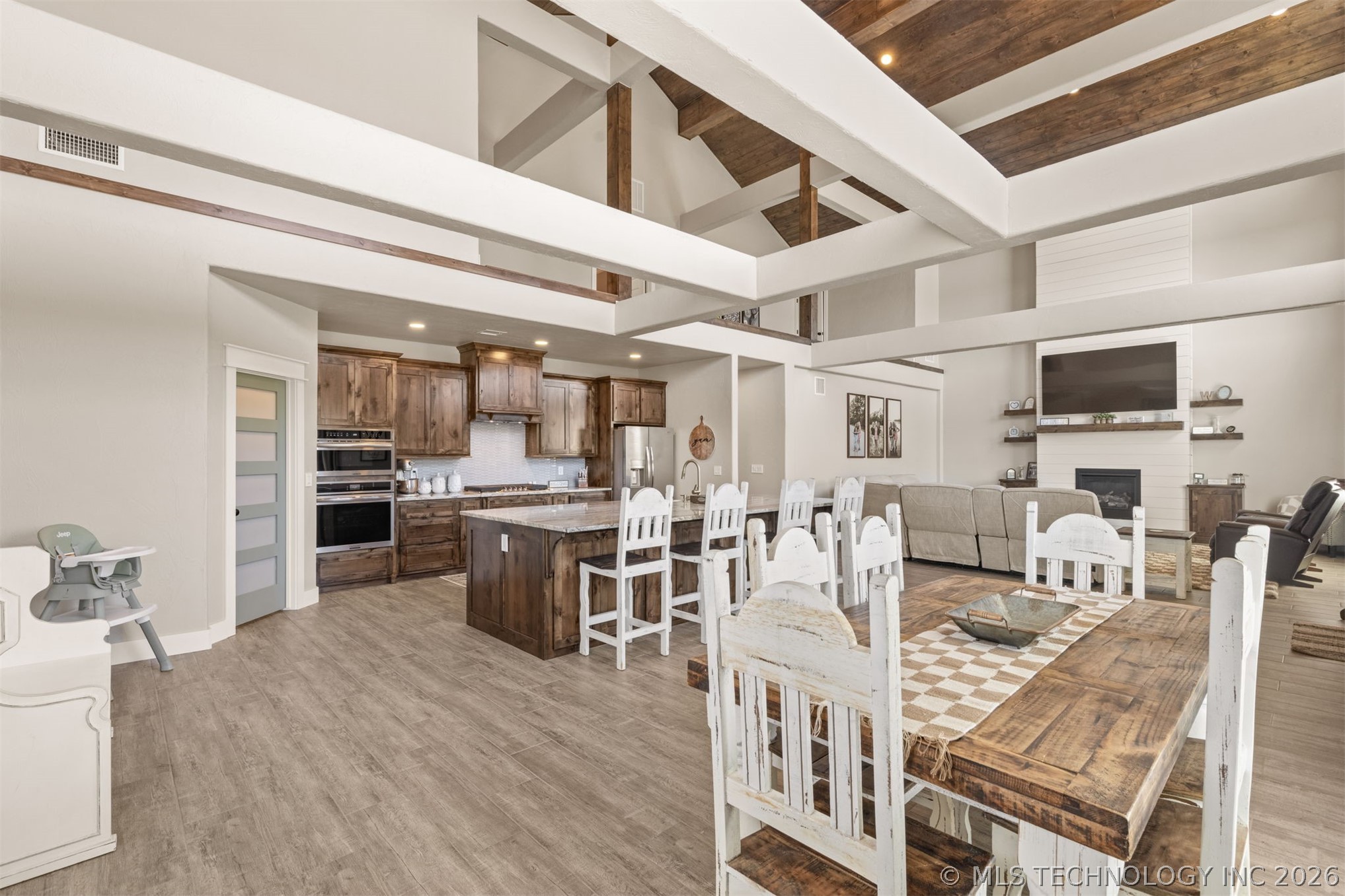 13917 State Highway 82 Tahlequah OK 74464