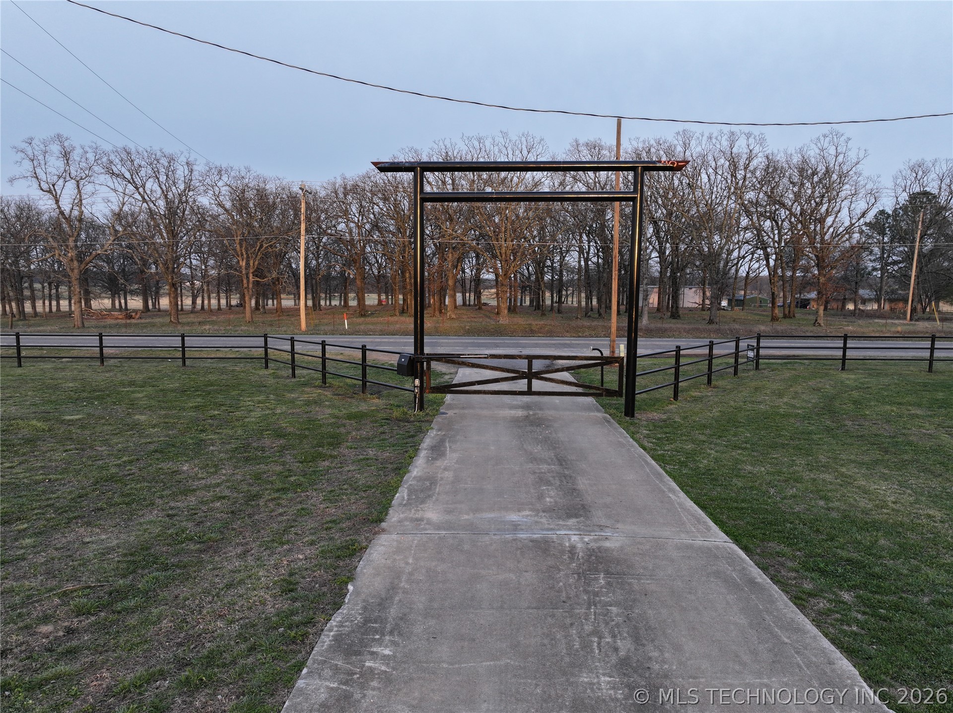 13917 State Highway 82 Tahlequah OK 74464