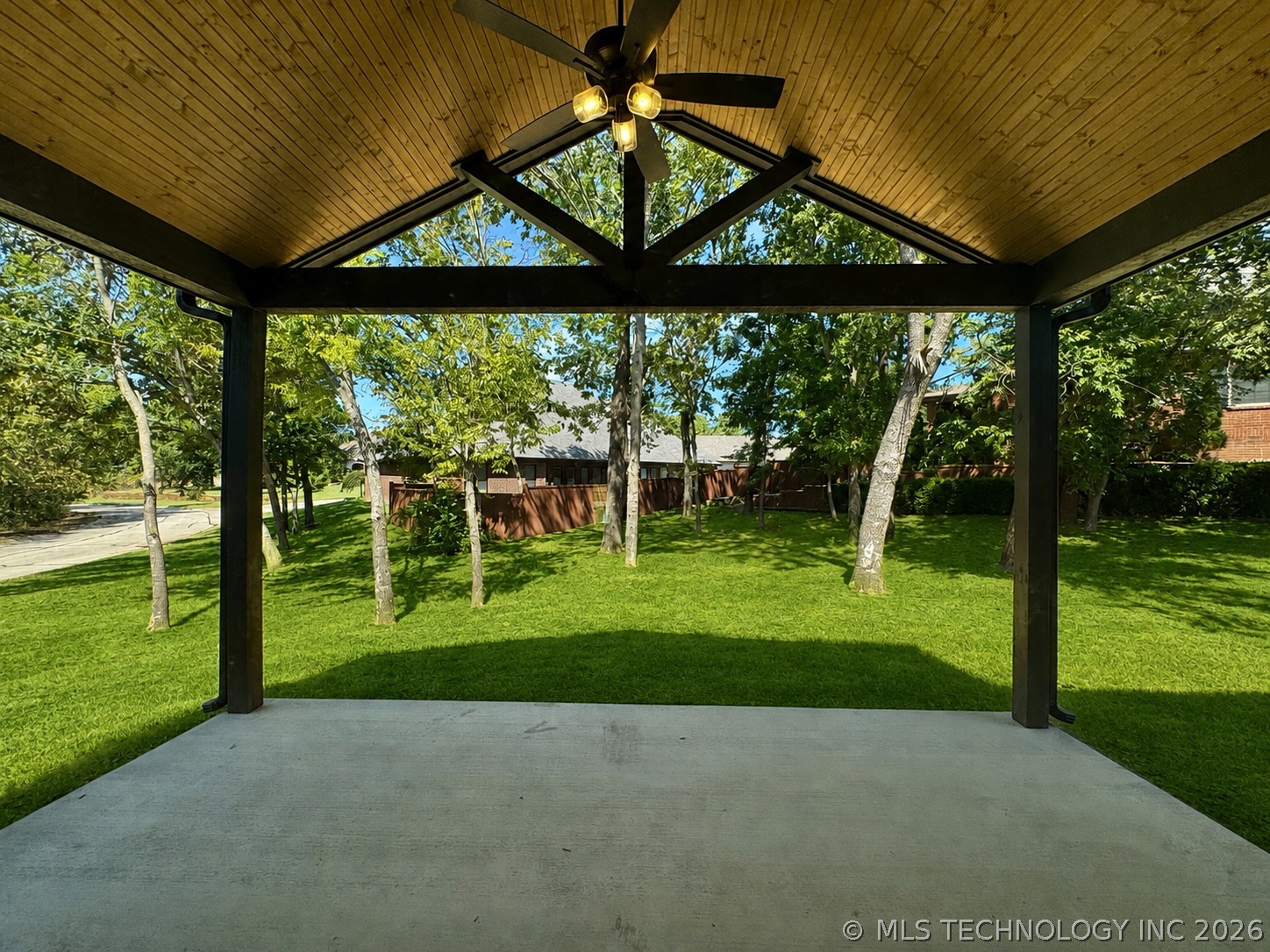 1937 S Surrey Court Bartlesville OK 74006