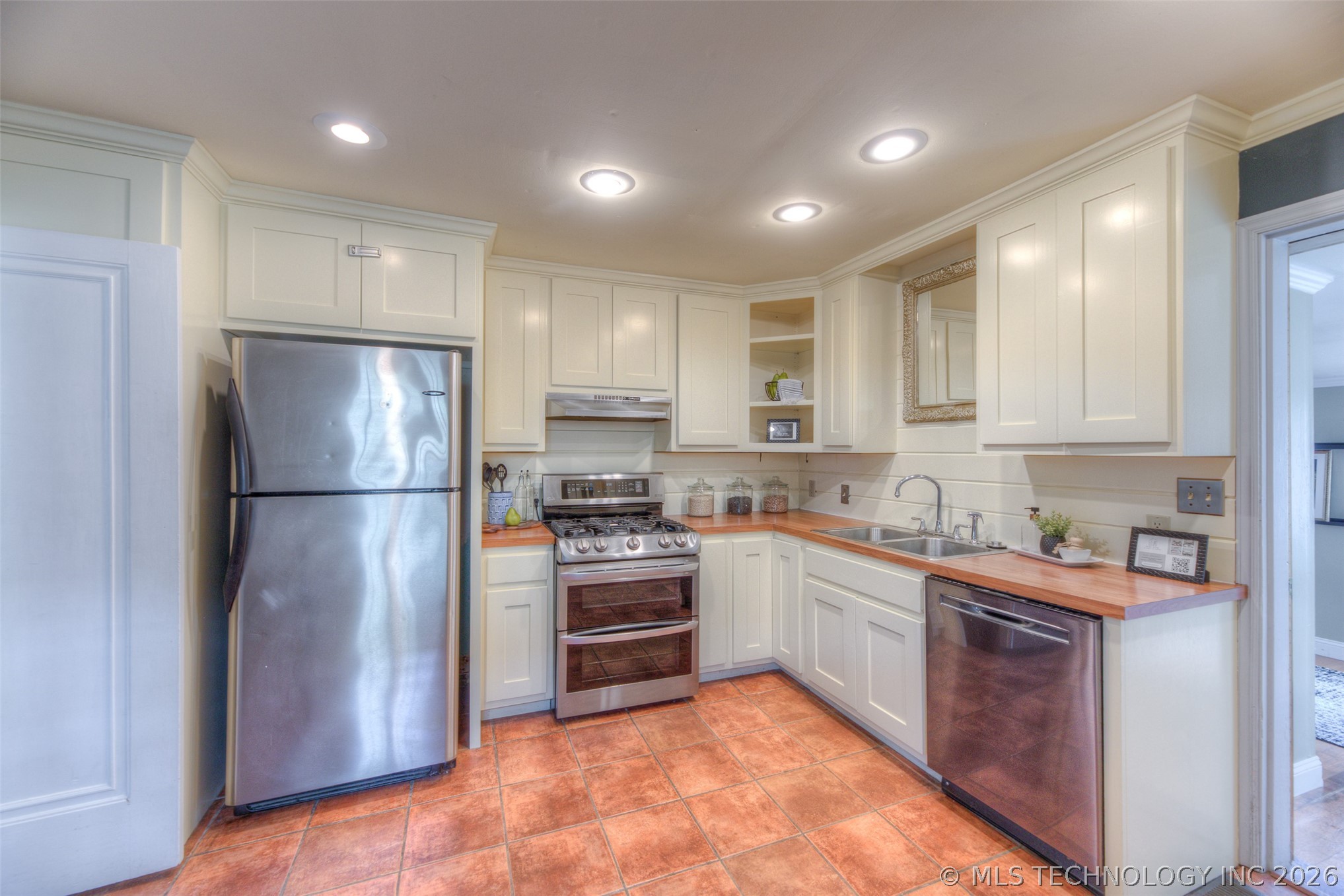 1928 S Jamestown Avenue Tulsa OK 74112