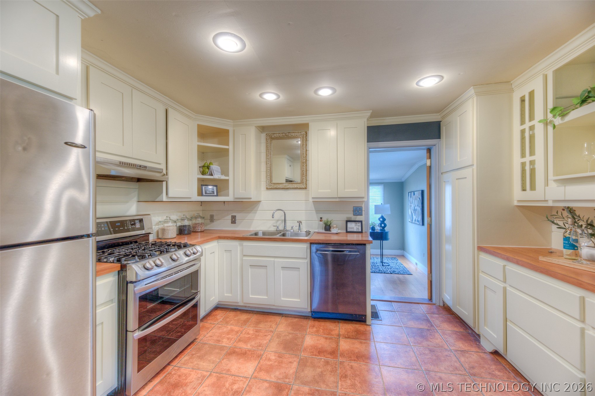 1928 S Jamestown Avenue Tulsa OK 74112