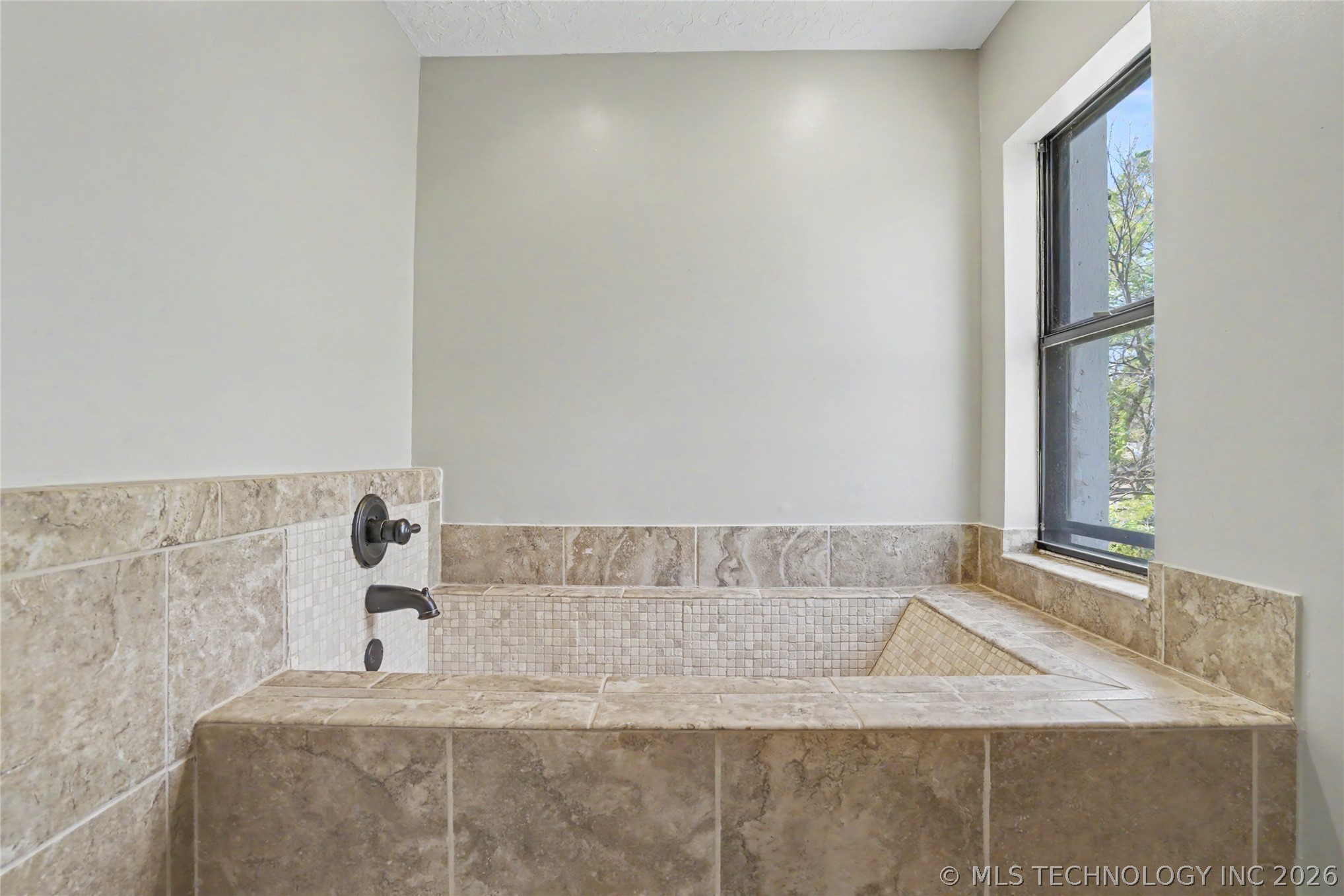 3526 E 75th Street Tulsa OK 74136