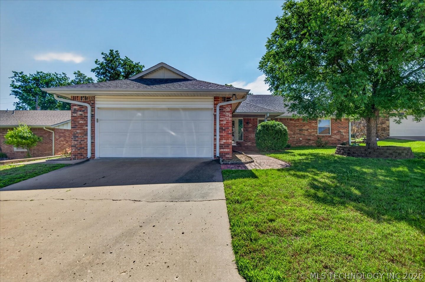 118 Canterbury Court Bartlesville OK 74006