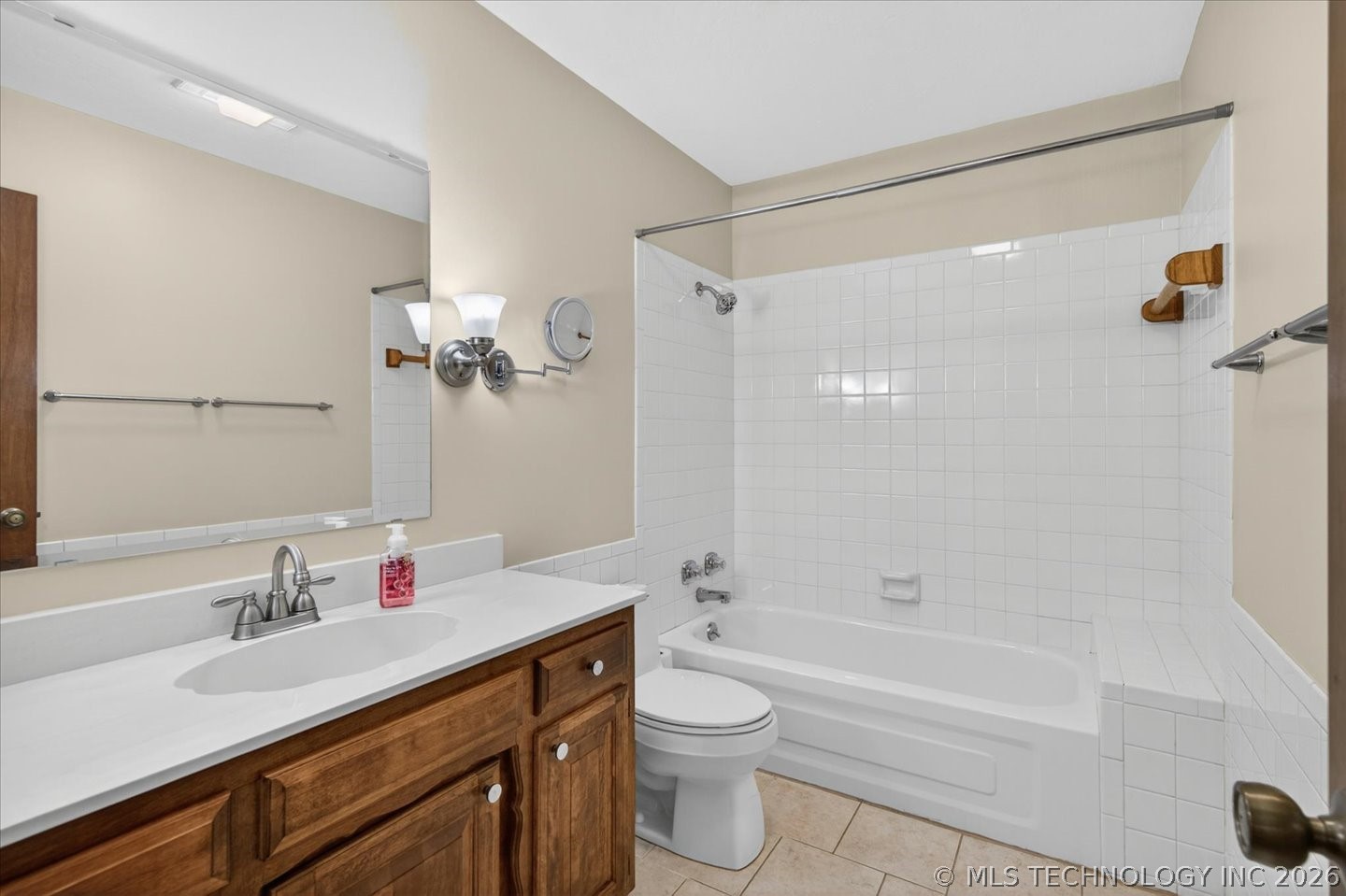 118 Canterbury Court Bartlesville OK 74006
