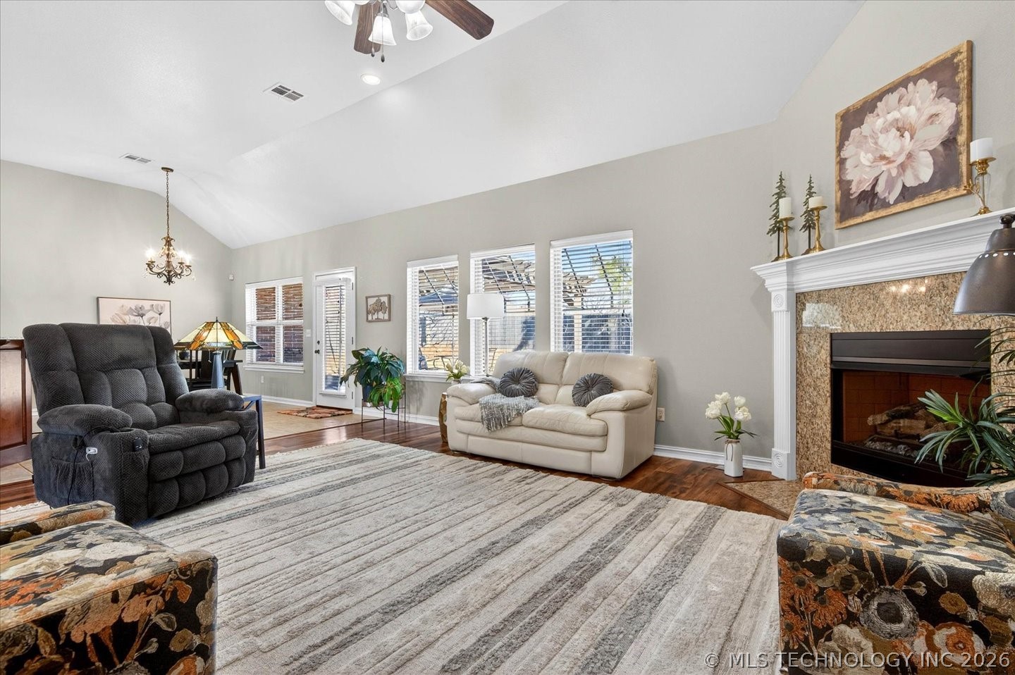 1916 Barnett Place Bartlesville OK 74006