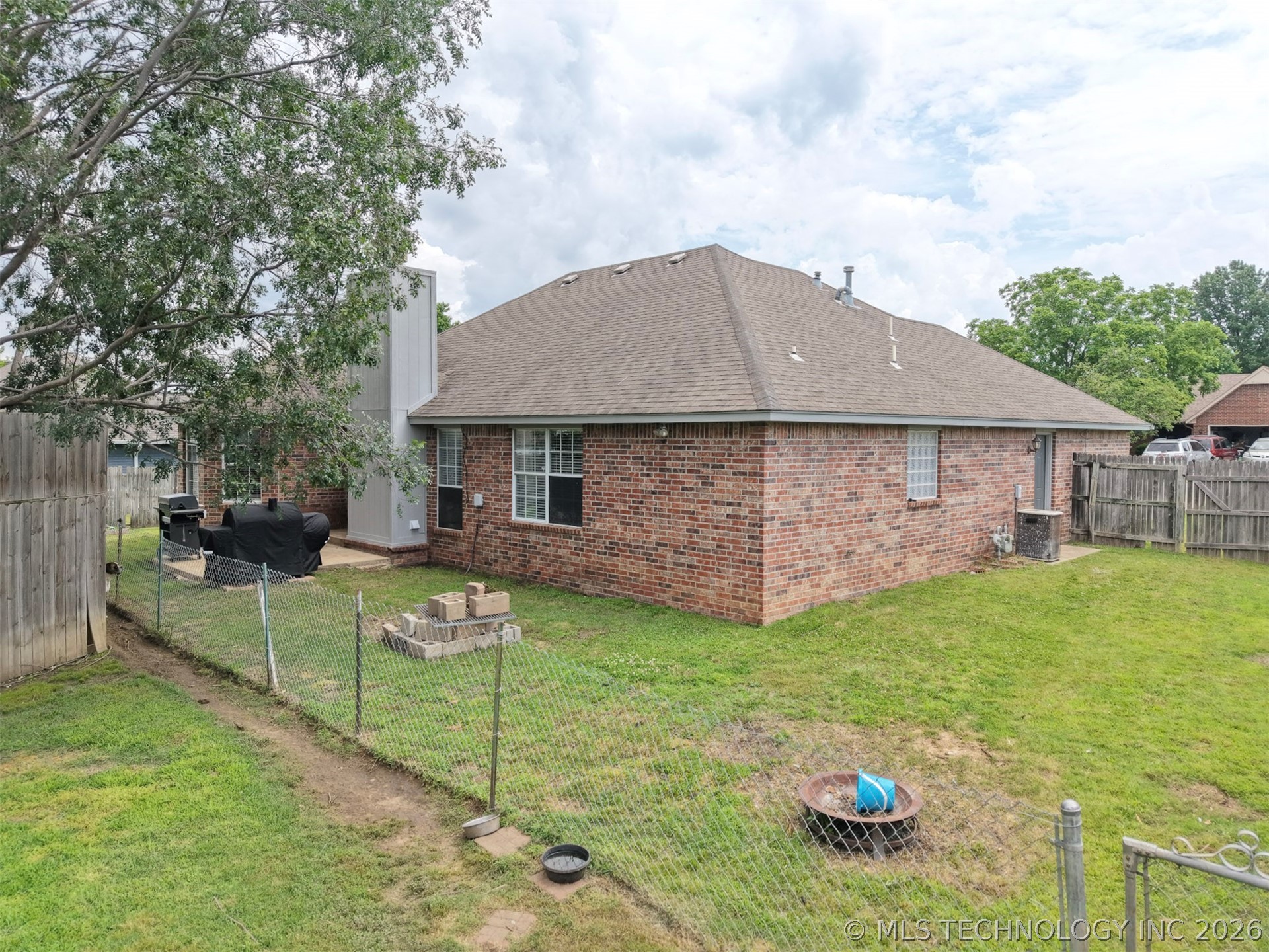1108 S Mockingbird Lane Skiatook OK 74070