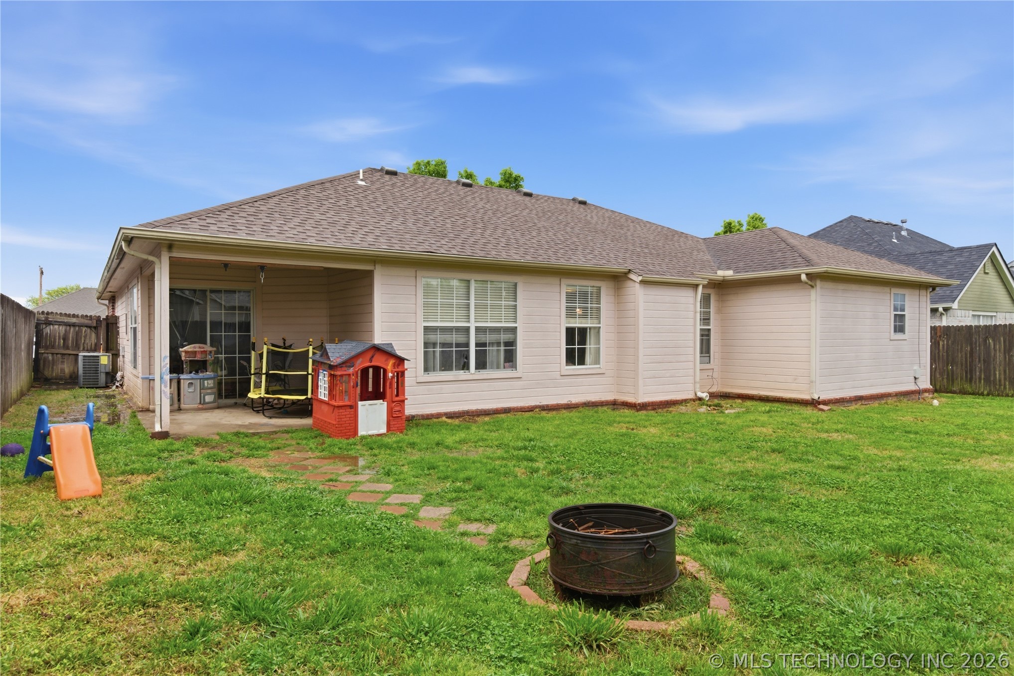 1117 S Marina Drive Oologah OK 74053