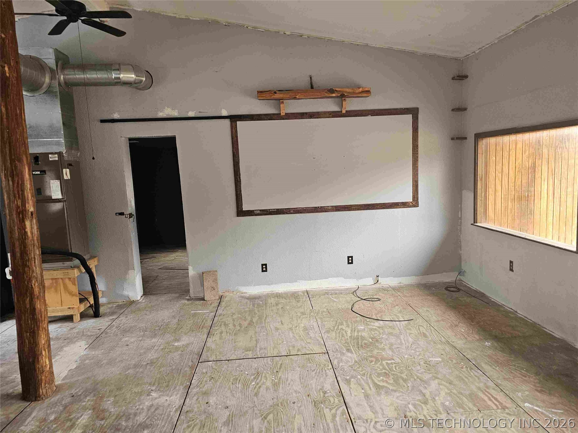 42 Greenbriar Avenue Burneyville OK 73430