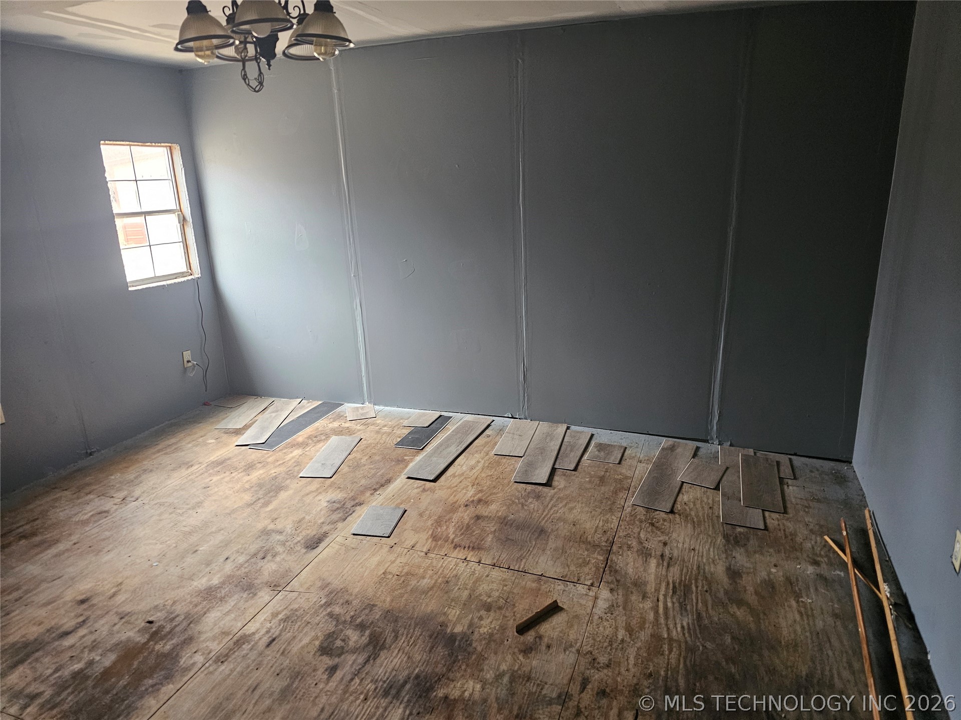 42 Greenbriar Avenue Burneyville OK 73430