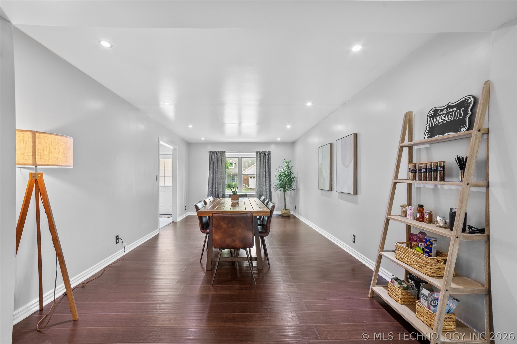 6525 E 56th Place Tulsa OK 74145