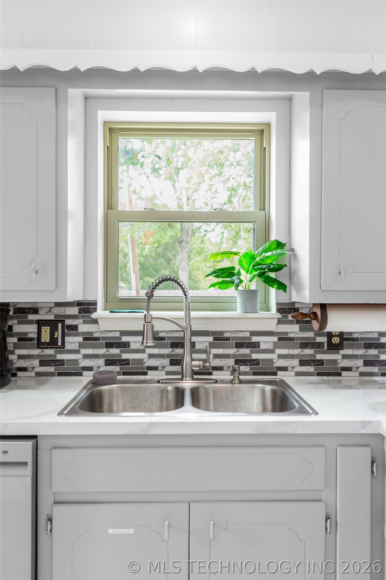 6525 E 56th Place Tulsa OK 74145