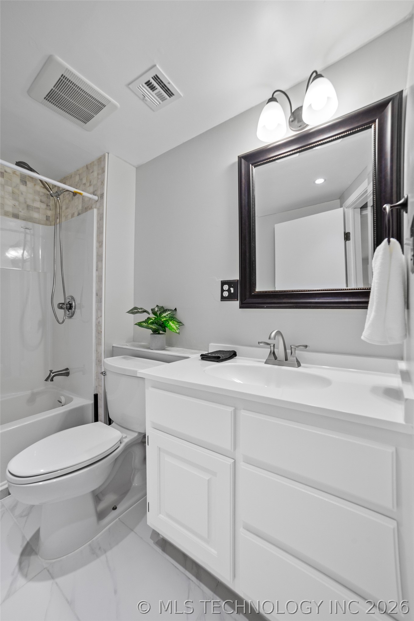 6525 E 56th Place Tulsa OK 74145