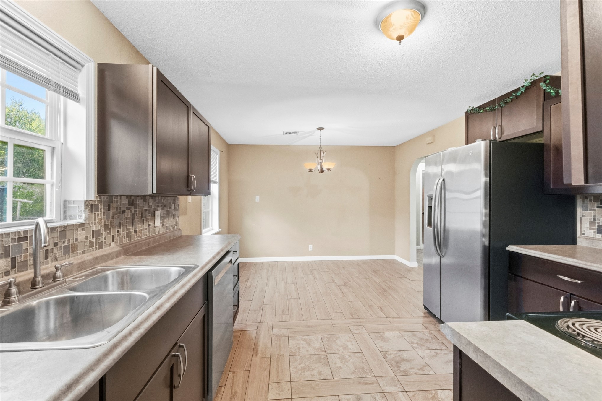 518 W 8th Ada OK 74820