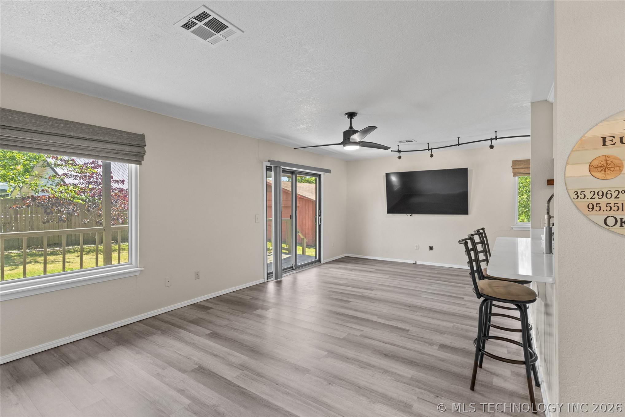 293 Kiamichi Eufaula OK 74432