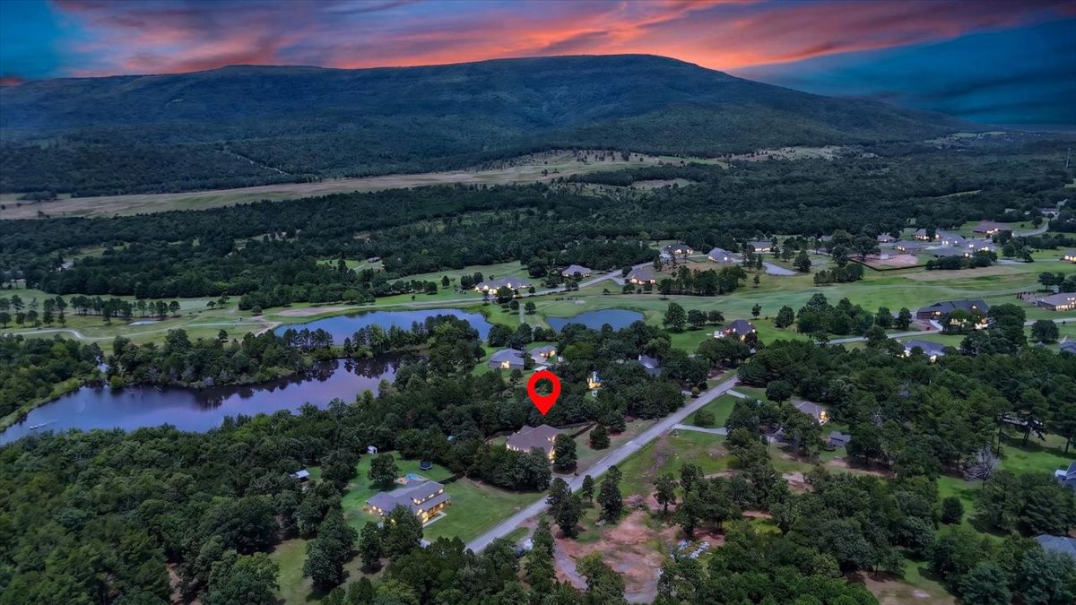 34800 Wolf Trail Wister OK 74966