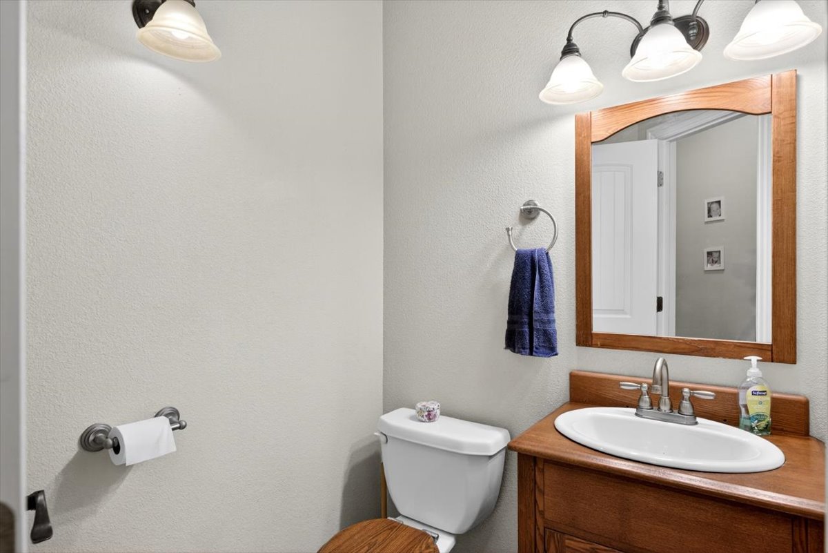 34800 Wolf Trail Wister OK 74966