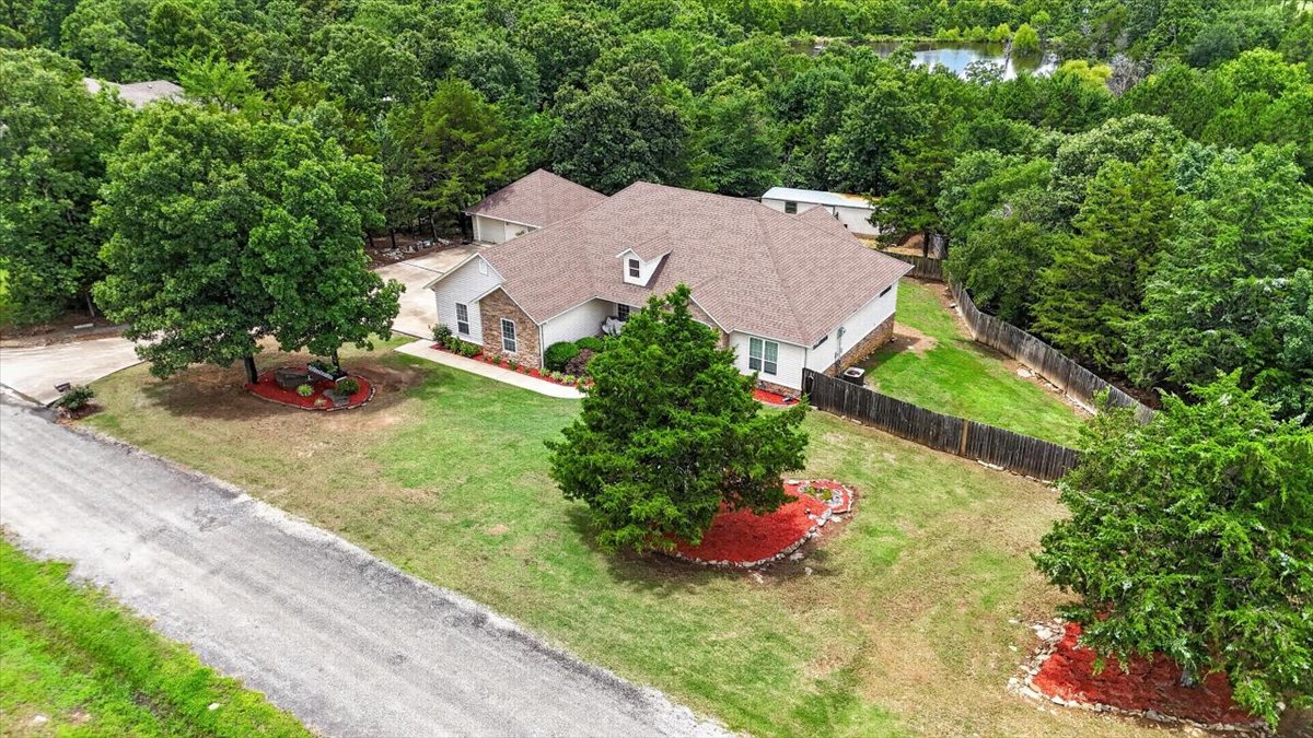 34800 Wolf Trail Wister OK 74966