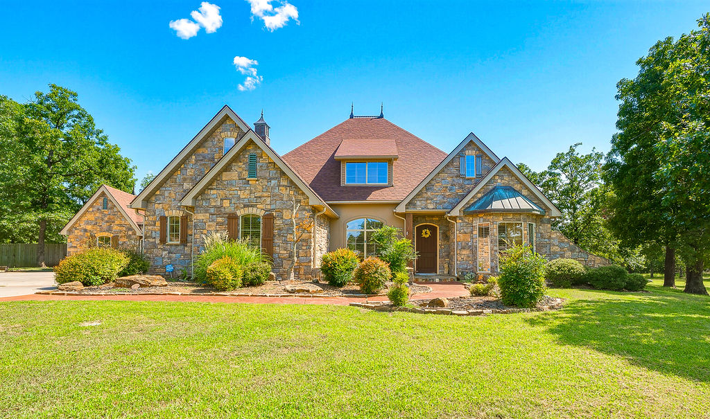 1202 Walker Circle Ada OK 74820