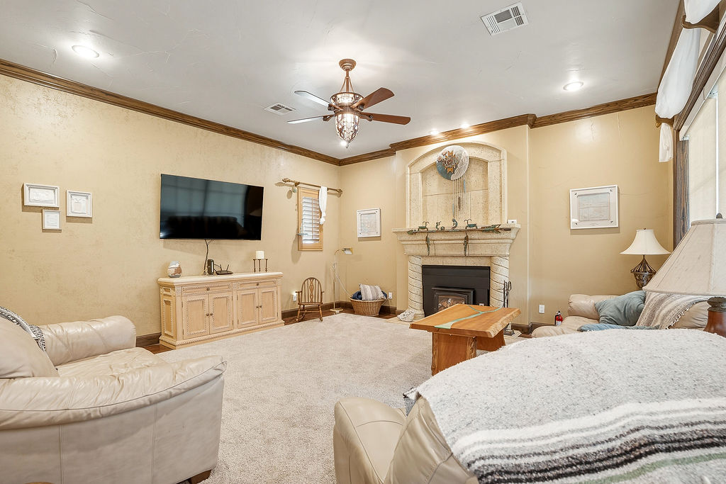 1202 Walker Circle Ada OK 74820