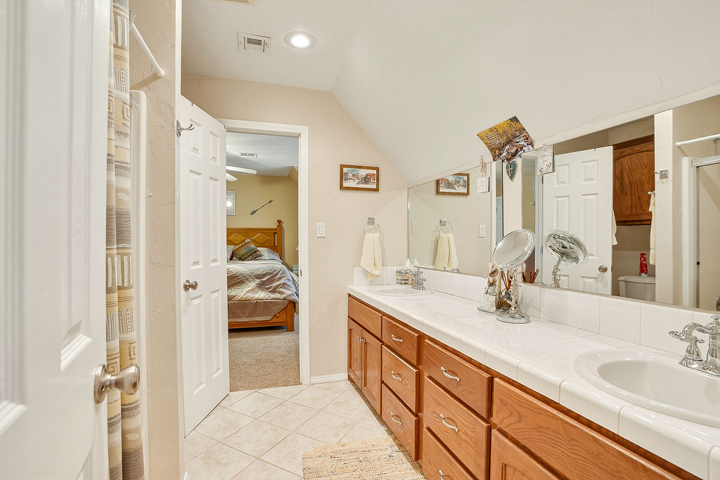 1202 Walker Circle Ada OK 74820