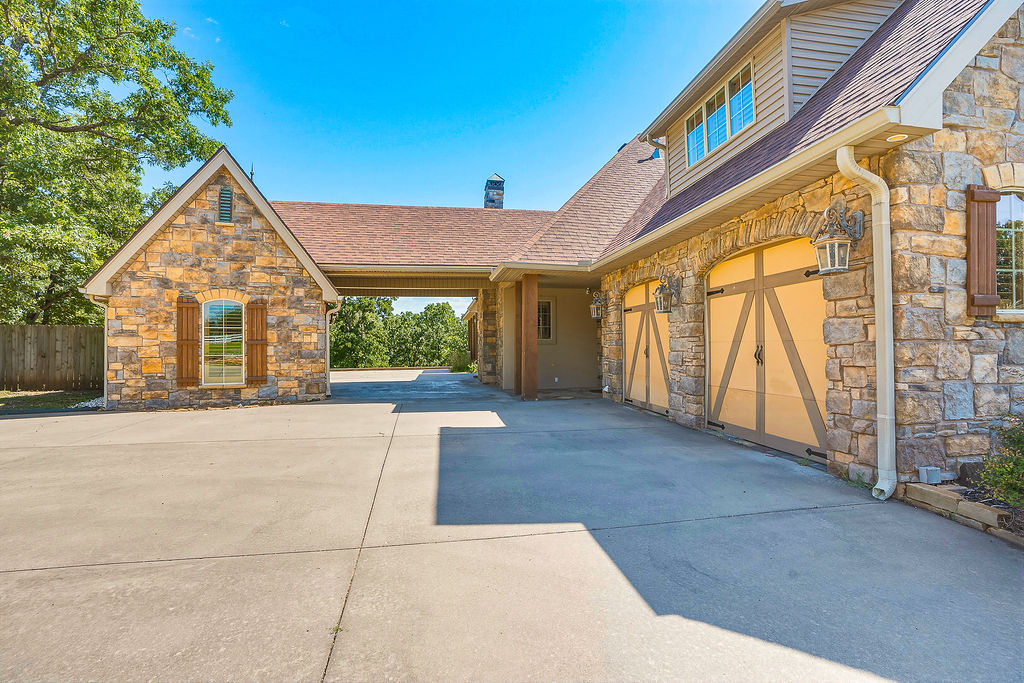 1202 Walker Circle Ada OK 74820