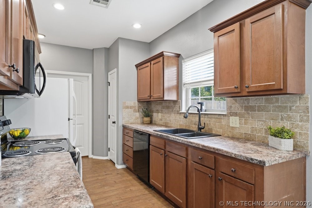 310 E 4th Street Claremore OK 74017