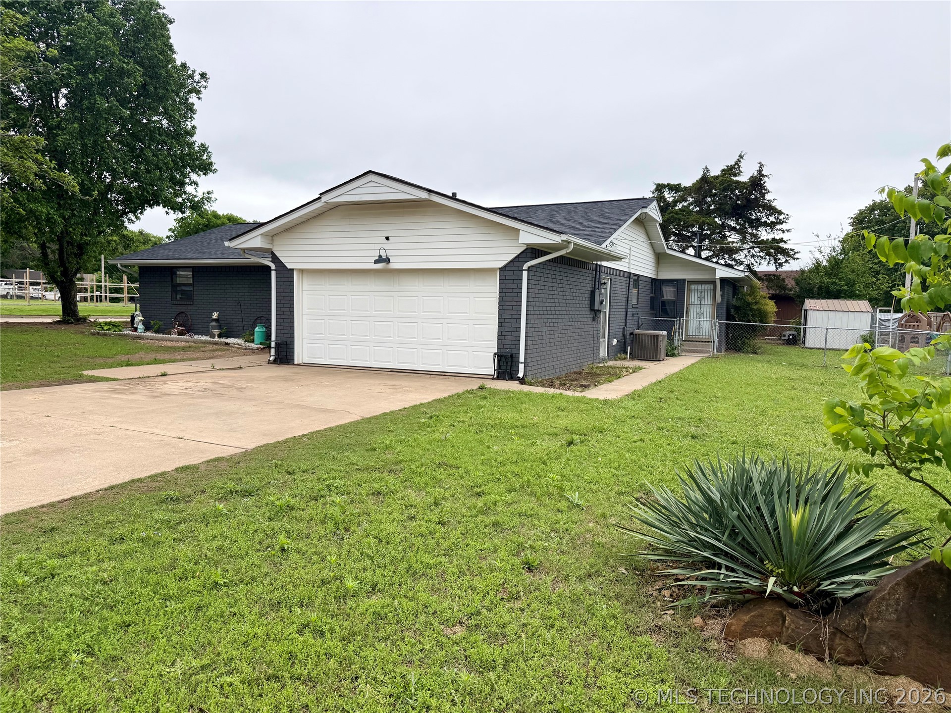 1101 Wade Wells Drive Henryetta OK 74437