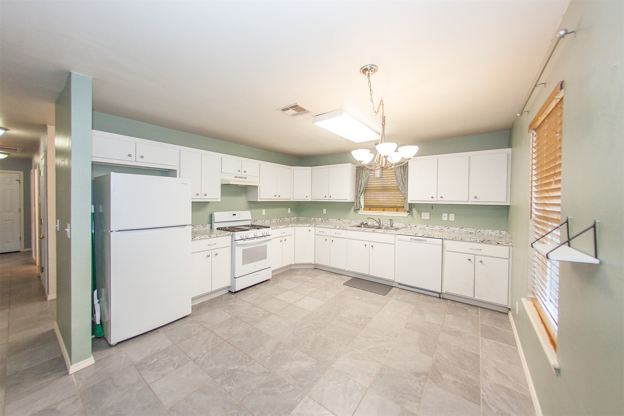 1449 S Oak Avenue Bartlesville OK 74003