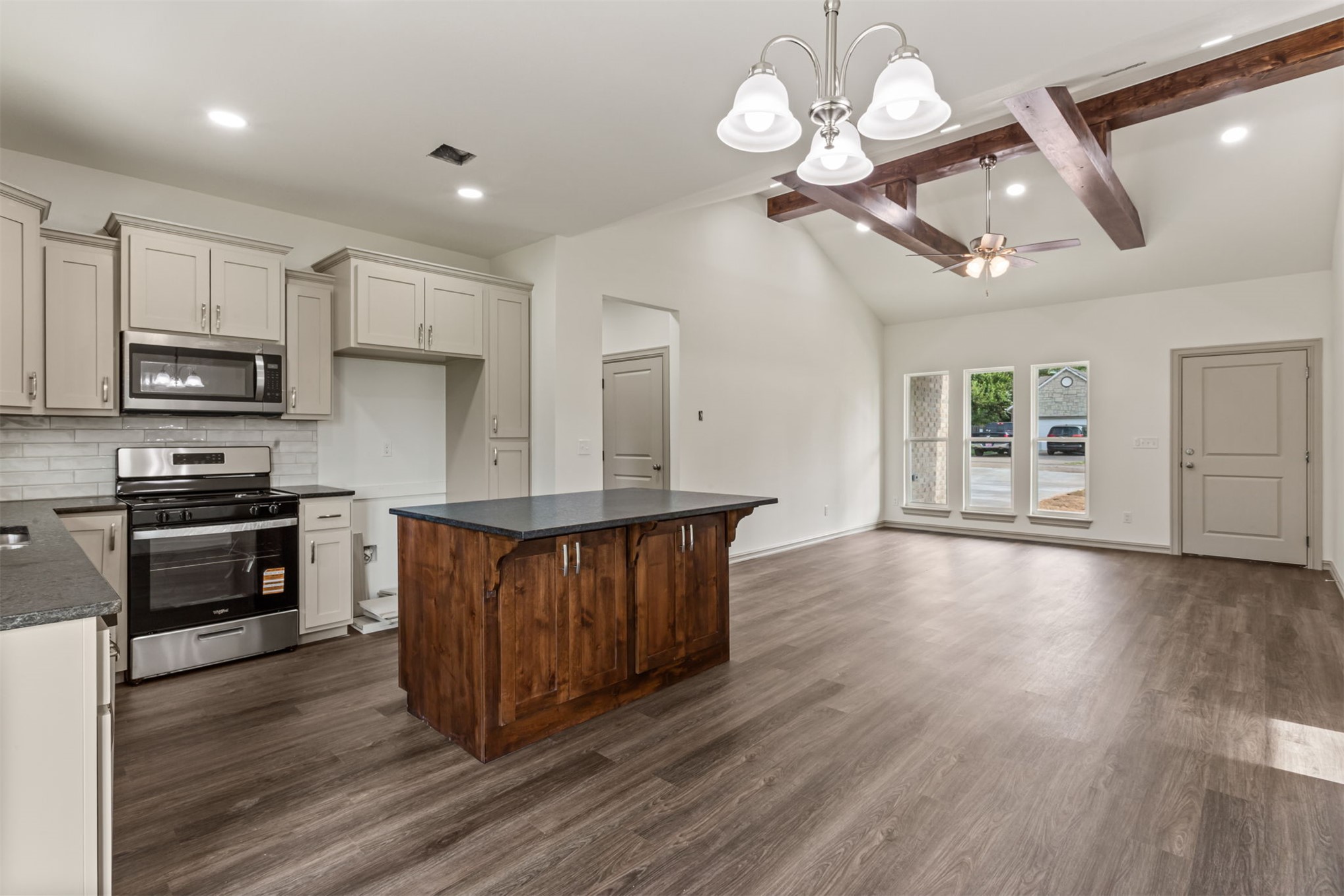 806 NE 7th Street Wagoner OK 74467