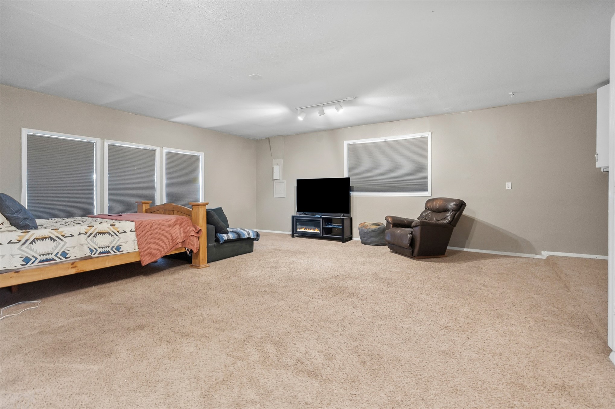 1370 Lincoln Healdton OK 73438