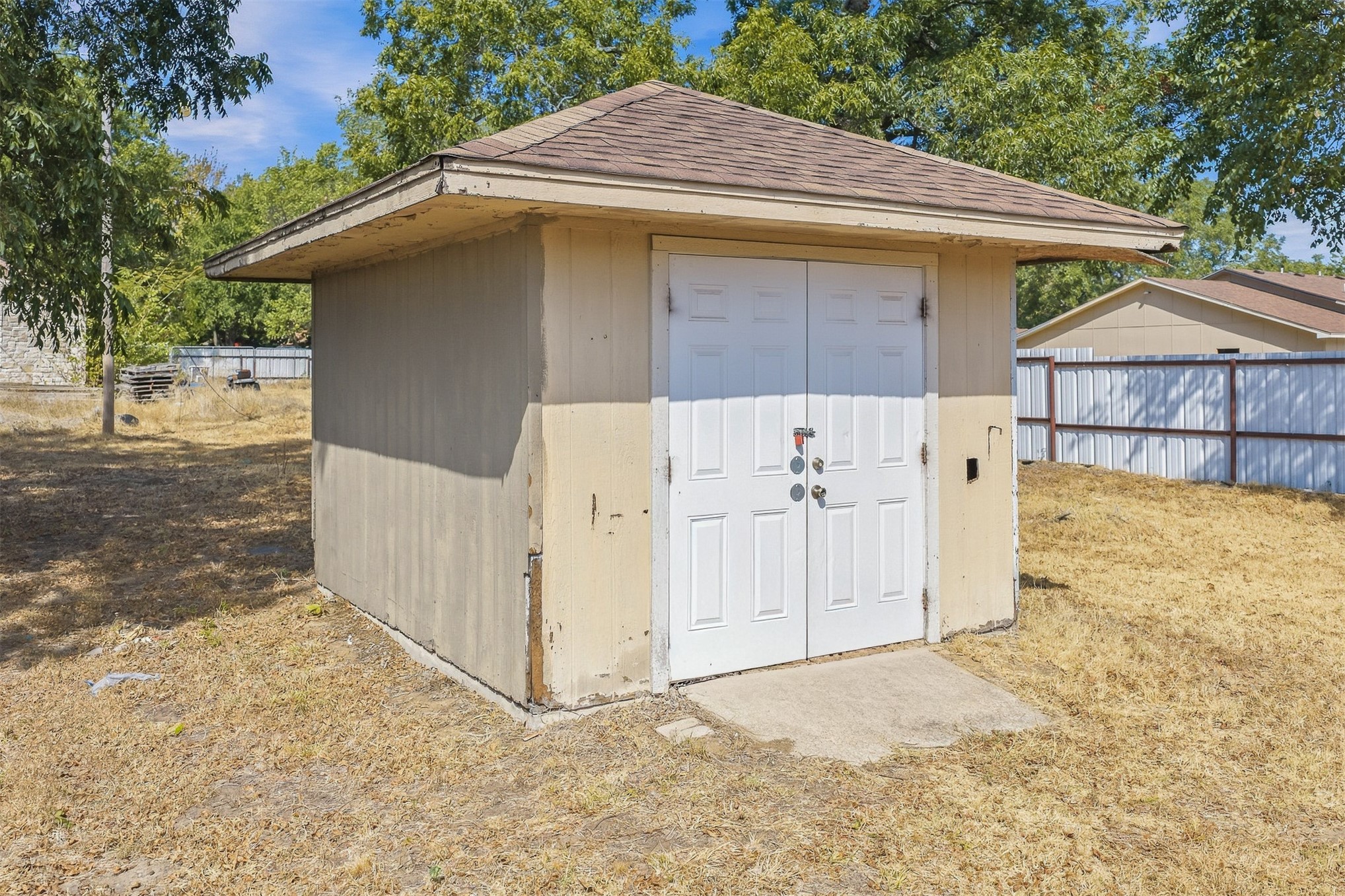 1370 Lincoln Healdton OK 73438