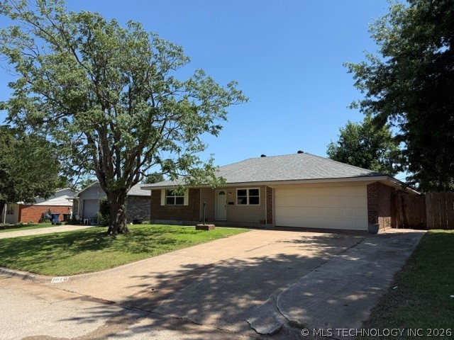 204 E Bass Yukon OK 73099