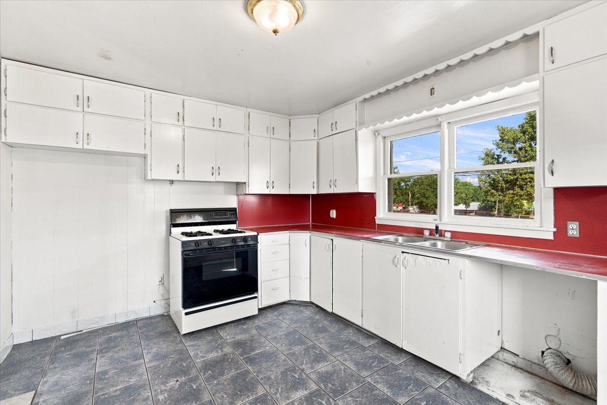 300 E Main Street Asher OK 74826