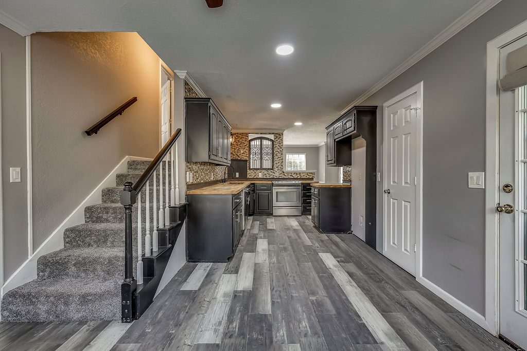 6811 E 65th Place Tulsa OK 74133