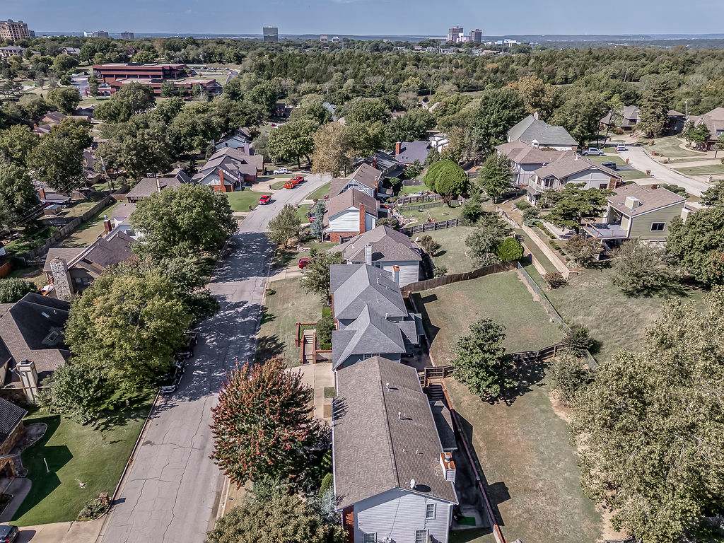 6811 E 65th Place Tulsa OK 74133
