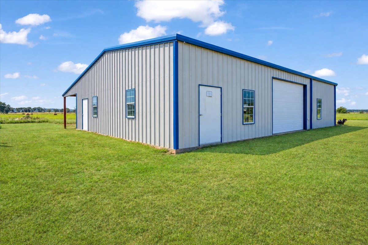 4840 River Road Colbert OK 74733
