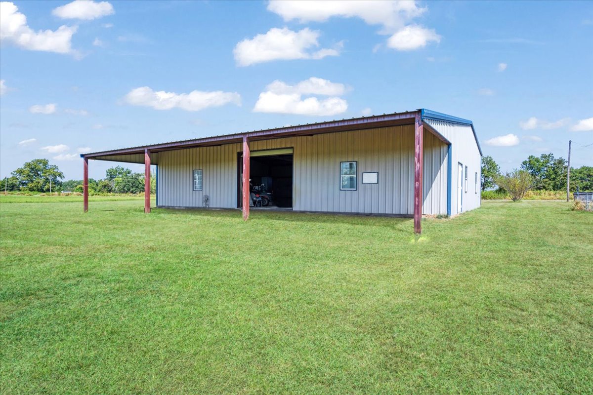 4840 River Road Colbert OK 74733