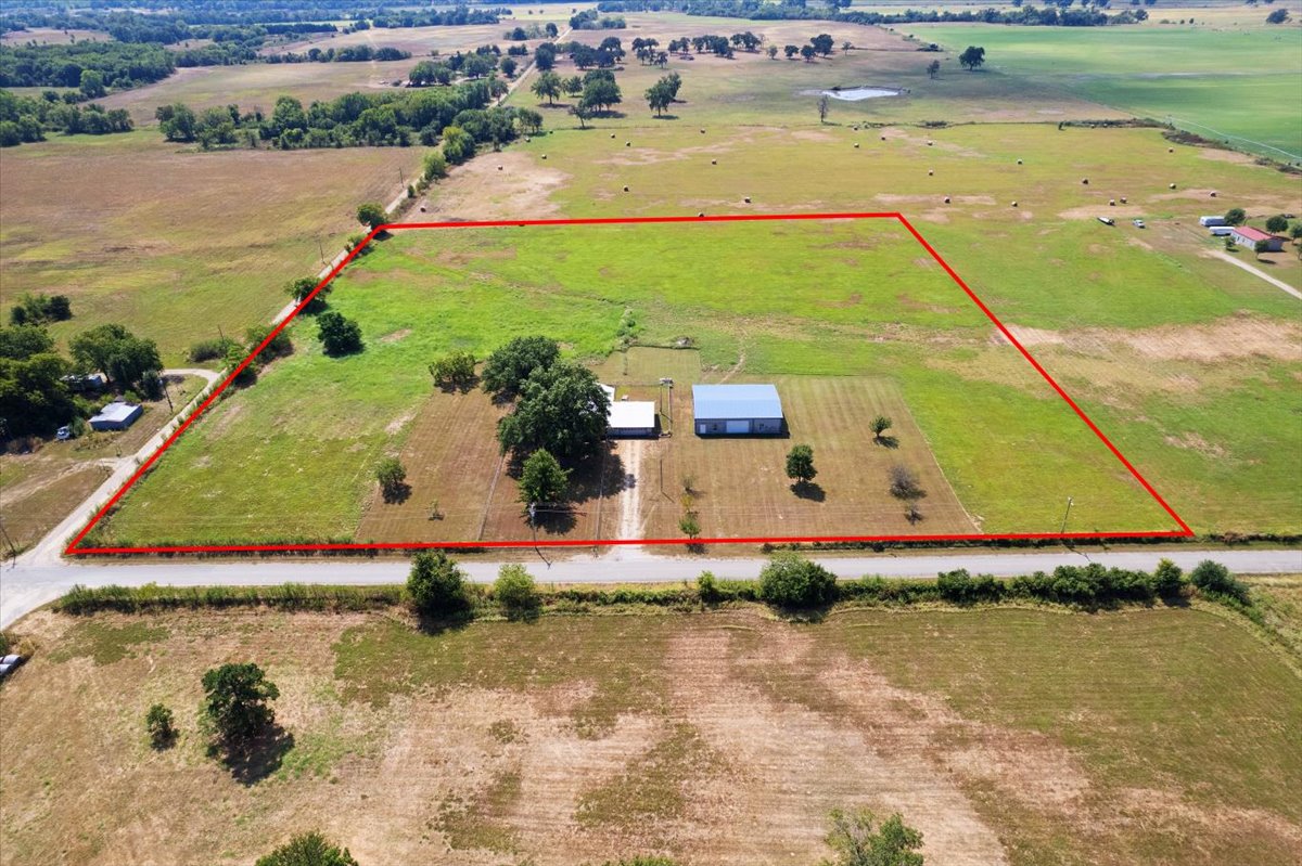 4840 River Road Colbert OK 74733