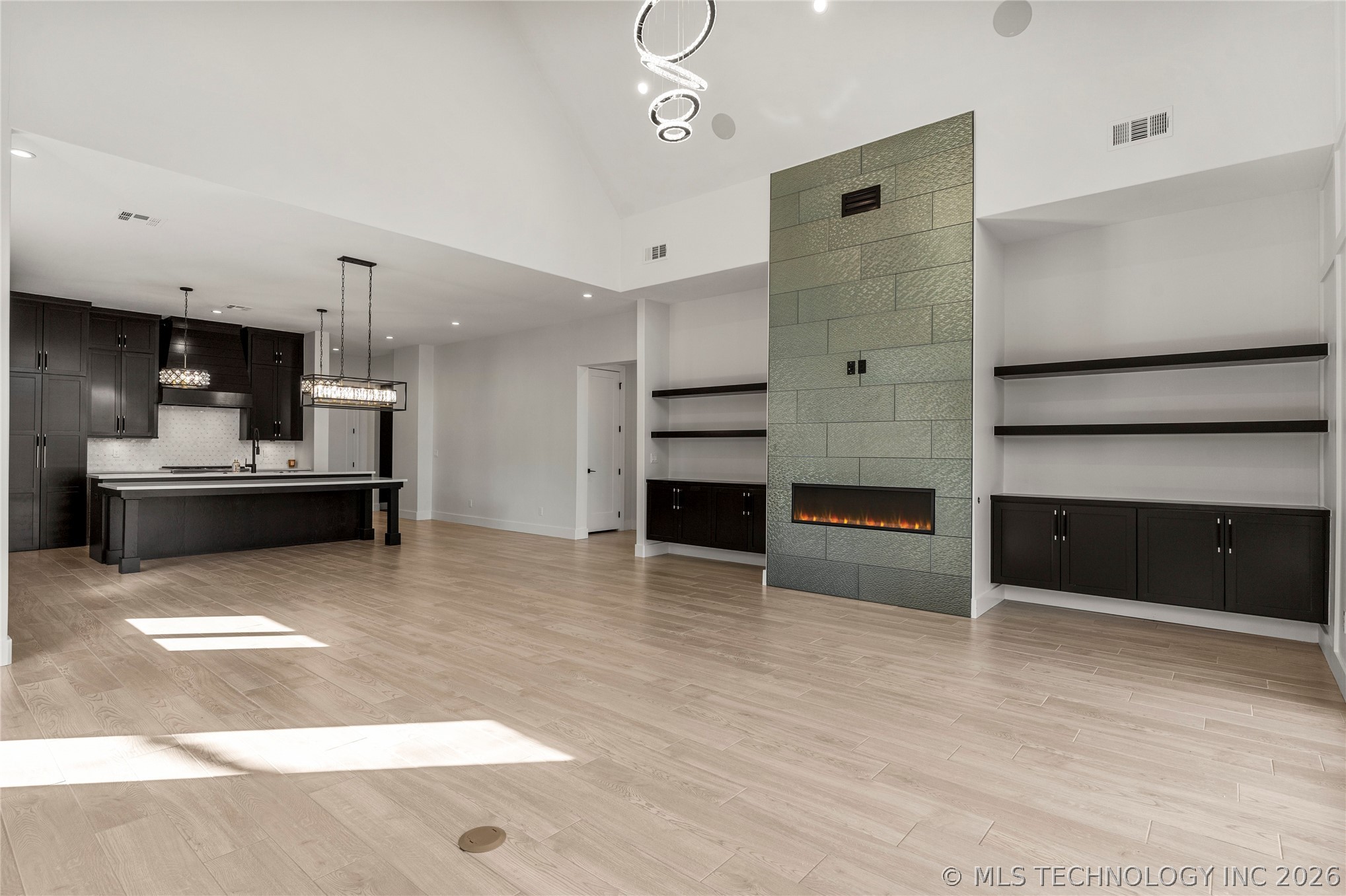 1029 E 38th Place Tulsa OK 74105