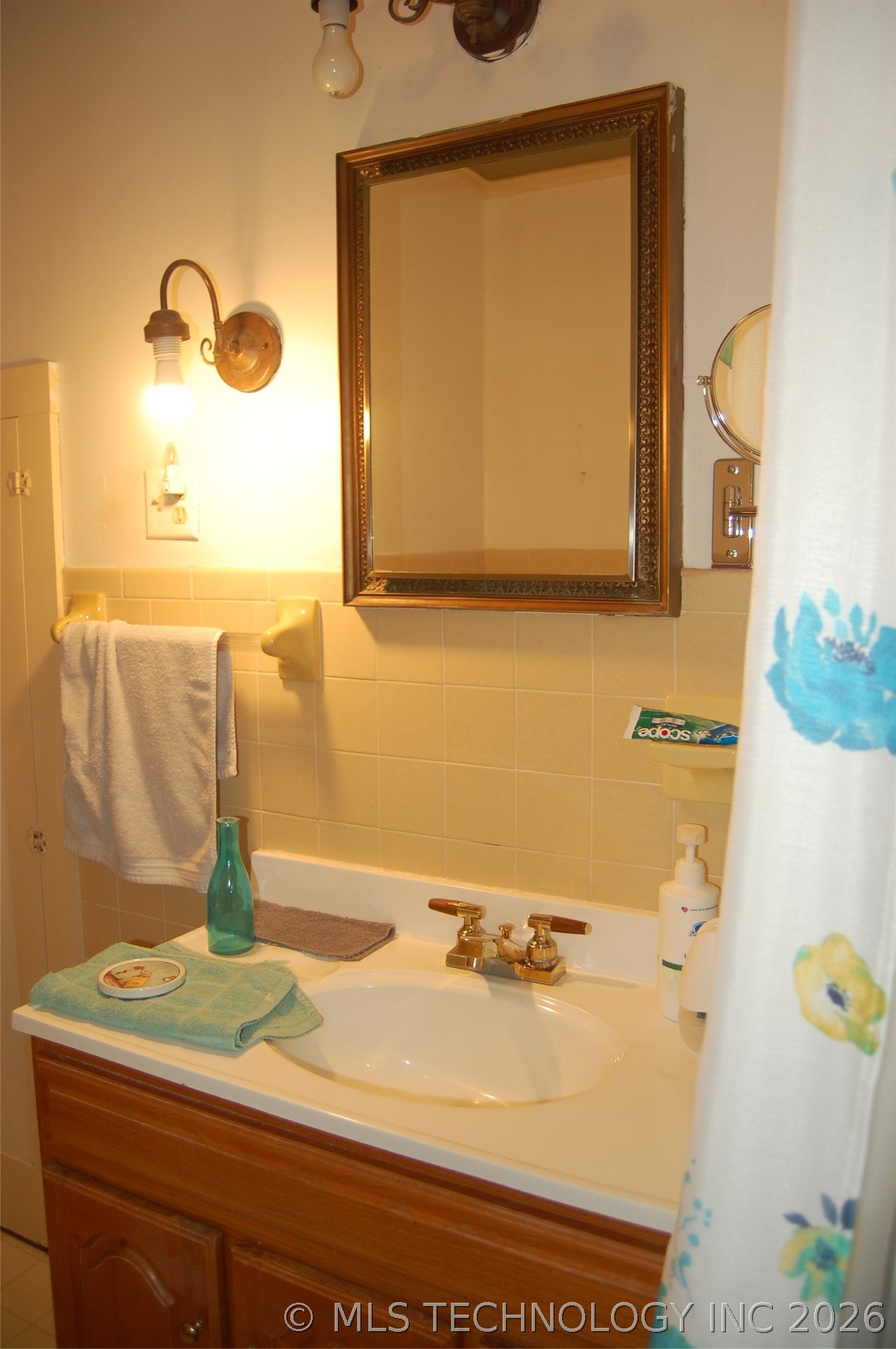 605 W Cummings Street Henryetta OK 74437