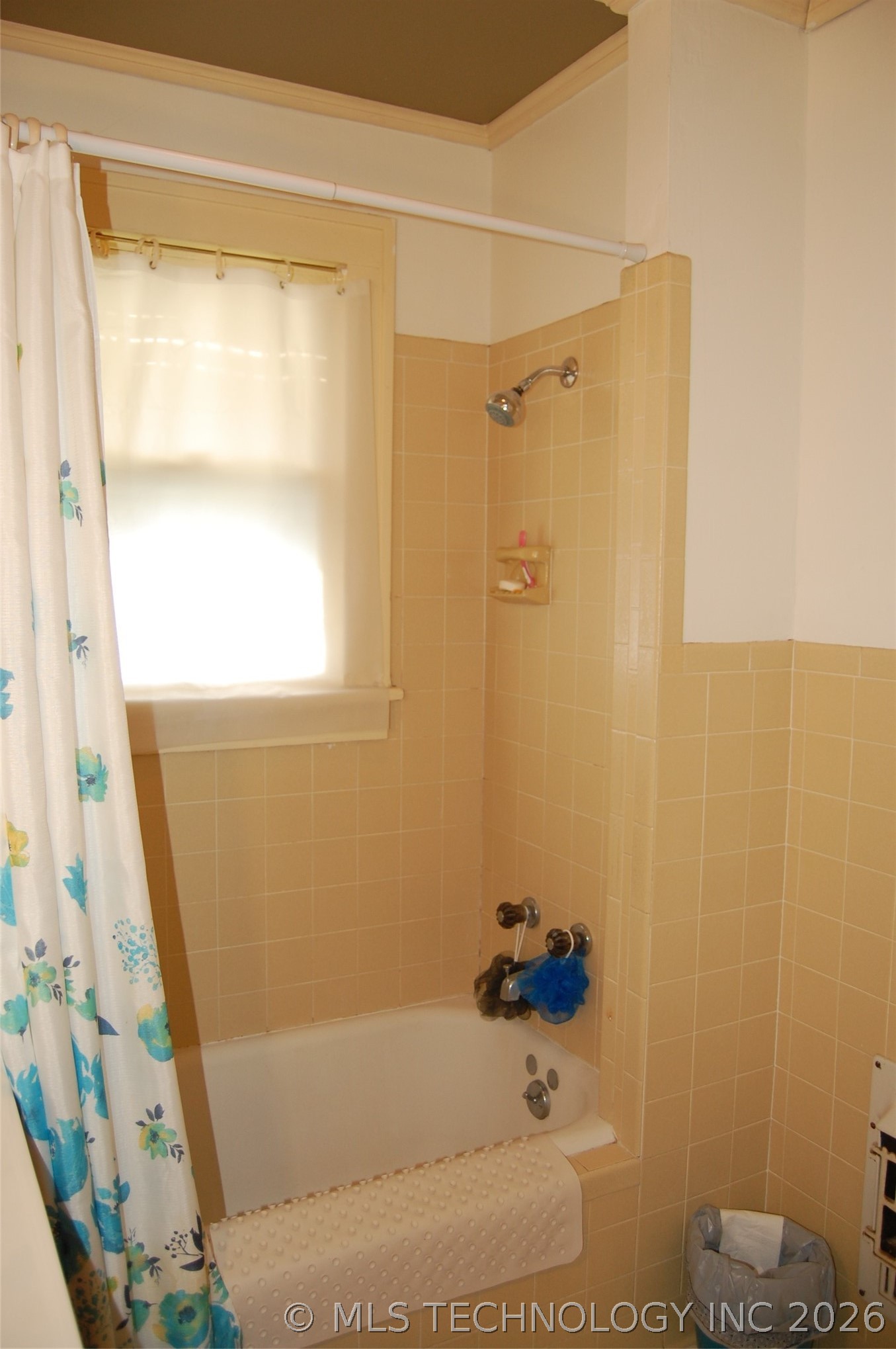 605 W Cummings Street Henryetta OK 74437