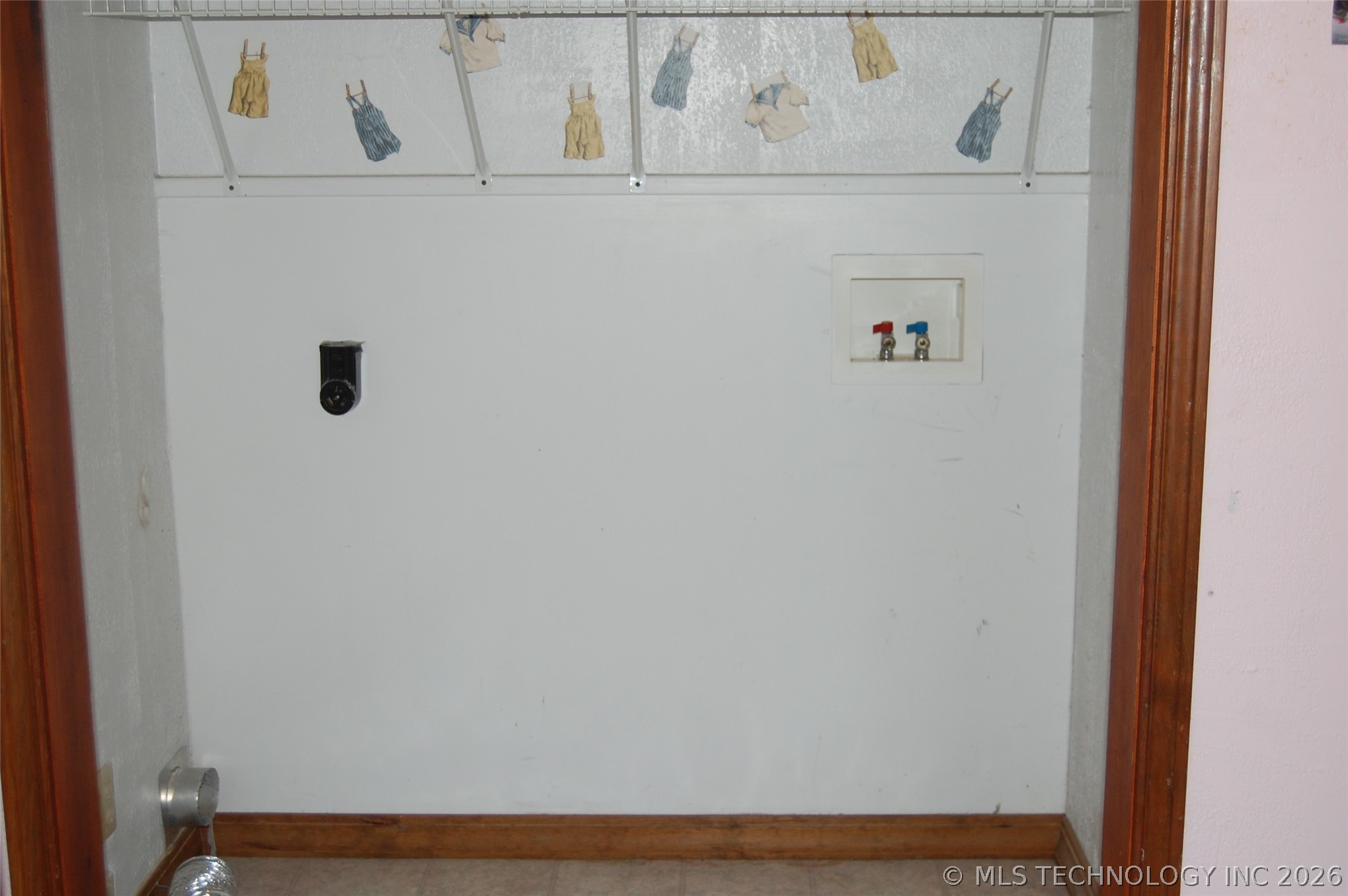 605 W Cummings Street Henryetta OK 74437