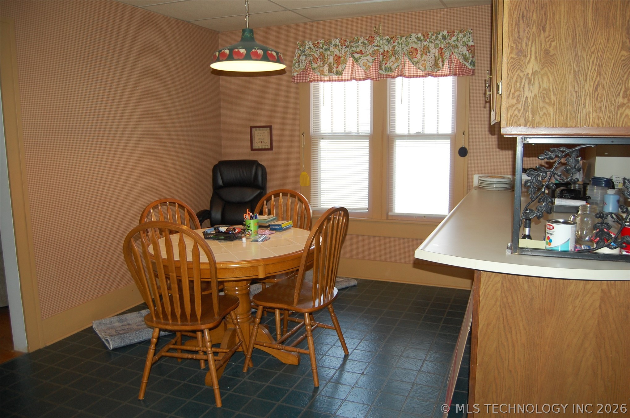605 W Cummings Street Henryetta OK 74437