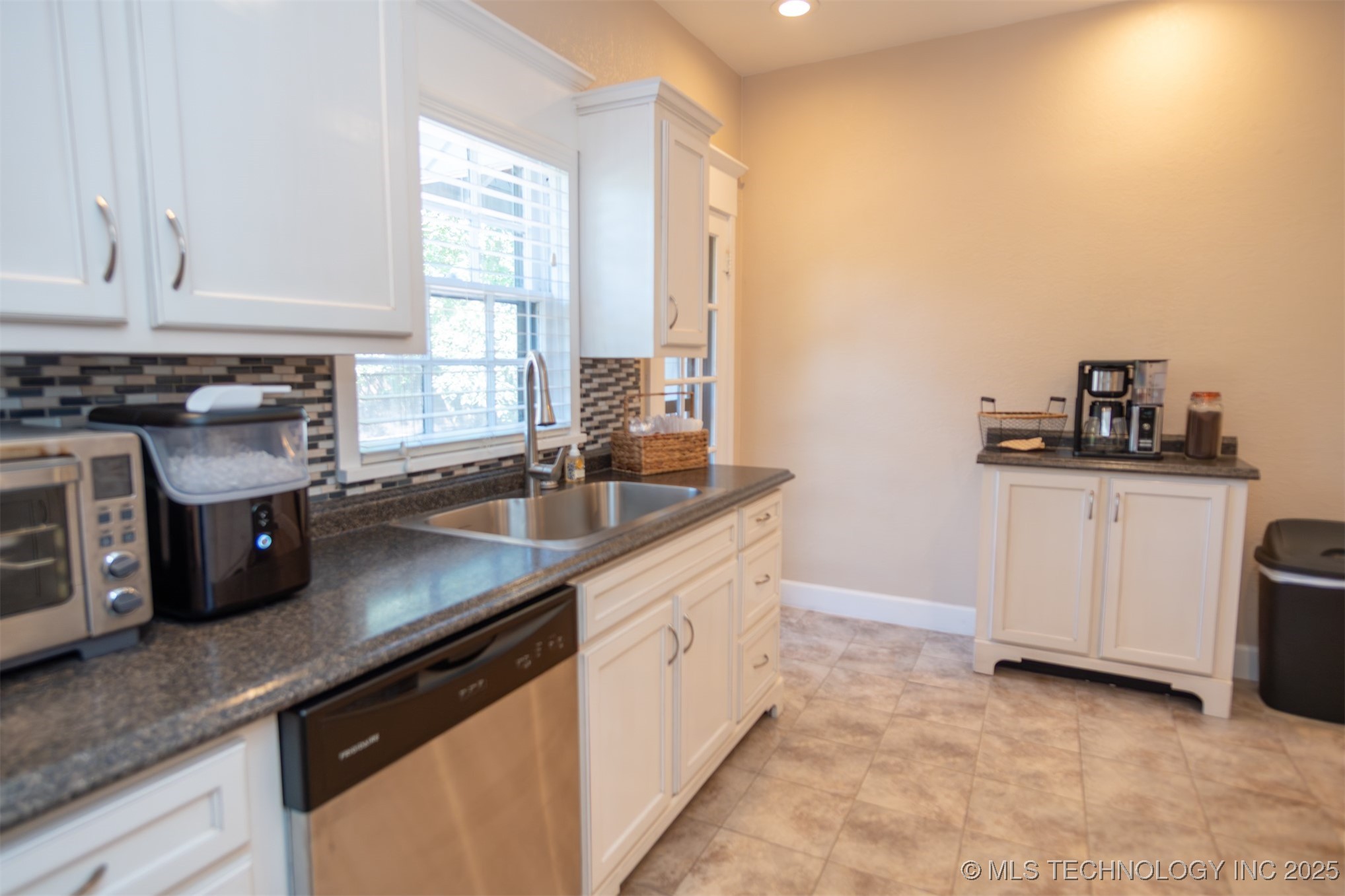 709 NE 2nd Antlers OK 74523